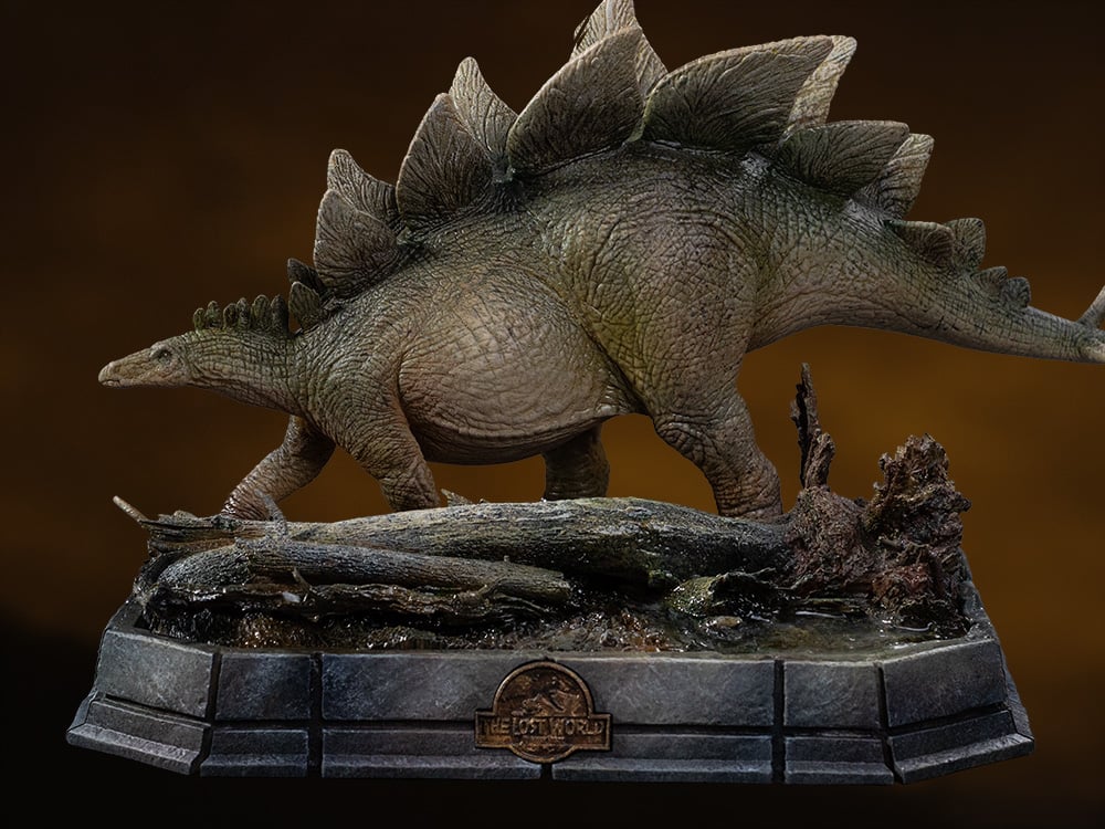 The Lost World: Jurassic Park Icons Stegosaurus Statue & More!