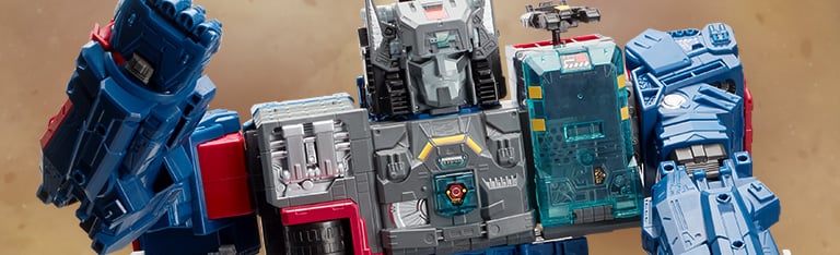 Image of Transformers Titans Return Titan Class Fortress Maximus