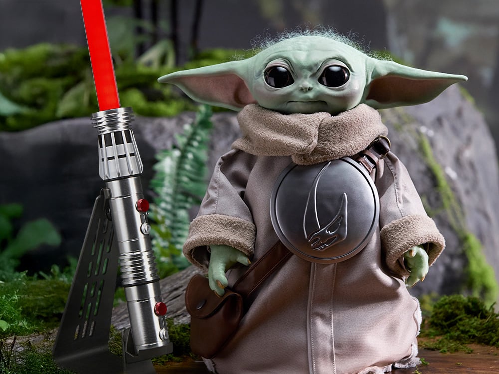 Image of Star Wars 1:1 Scale Electronic Ultimate Grogu & Black Series Maul FX Elite Lightsaber