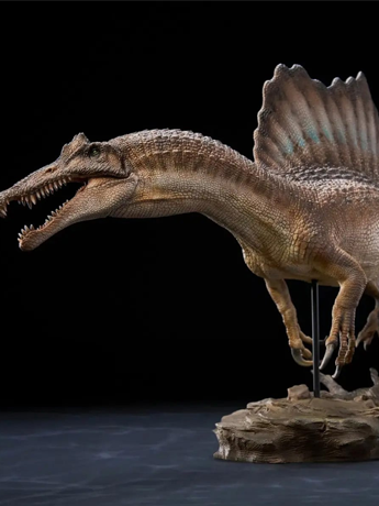 Image of Dinosaurs: Spinosaurus Aegyptiacus 1/35 Scale Figure & More!