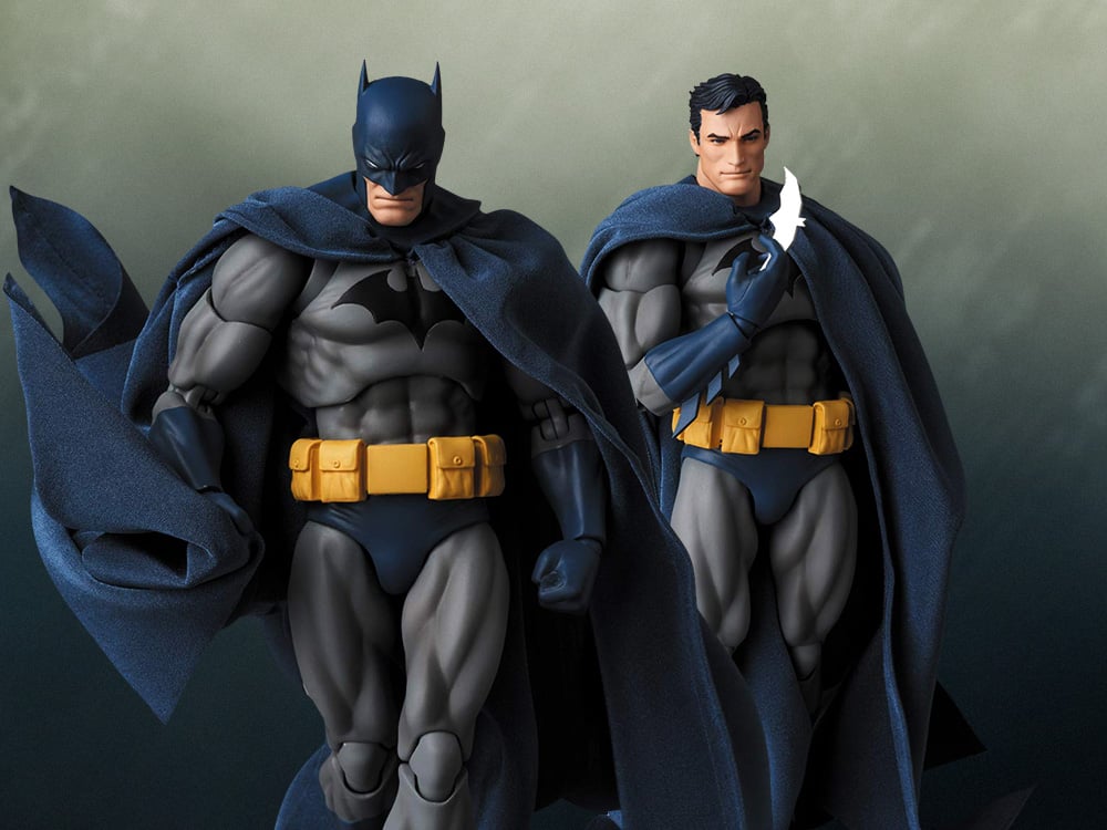Image of Batman: Hush MAFEX No.105 Batman Action Figure