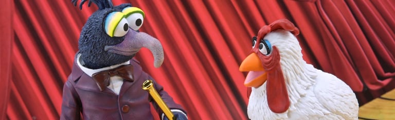 The Muppet Show Ultimate Gonzo with Camilla Action Figure Two-Pack