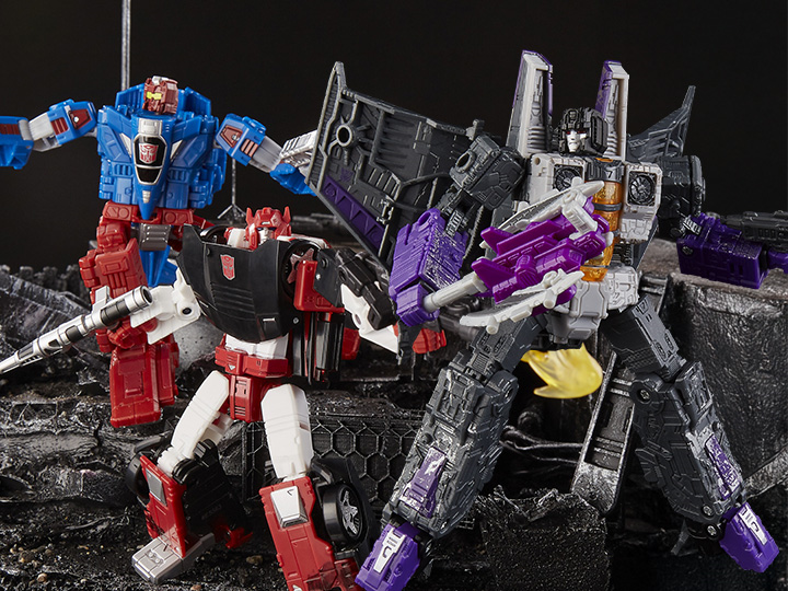 Image of Transformers War for Cybertron: Siege Phantomstrike Squadron & Alphastrike Counterforce