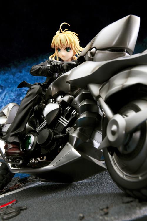 Fate / Zero: Saber Zero & Saber Motored Cuirassier 1/8 Scale