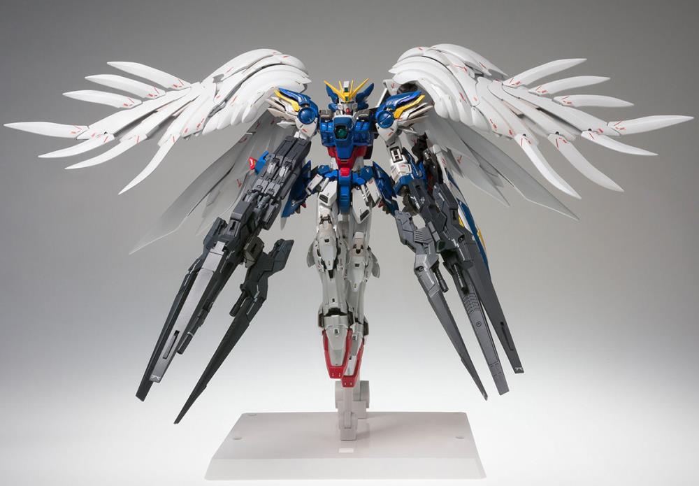 GUNDAM FIX FIGURATION 翼付きフィギュア Gundam Fix Figuration Metal Composite Wing Gundam Zero Exclusive