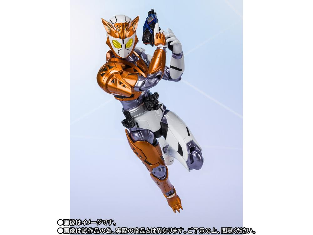 04] 【 A 】8239 BANDAI NAMCO S.H.Figuarts 仮面ライダー一号 本郷猛