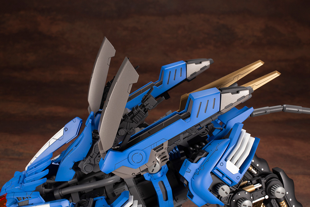 Zoids Highend Master Model RZ-028 Blade Liger (Attack Booster