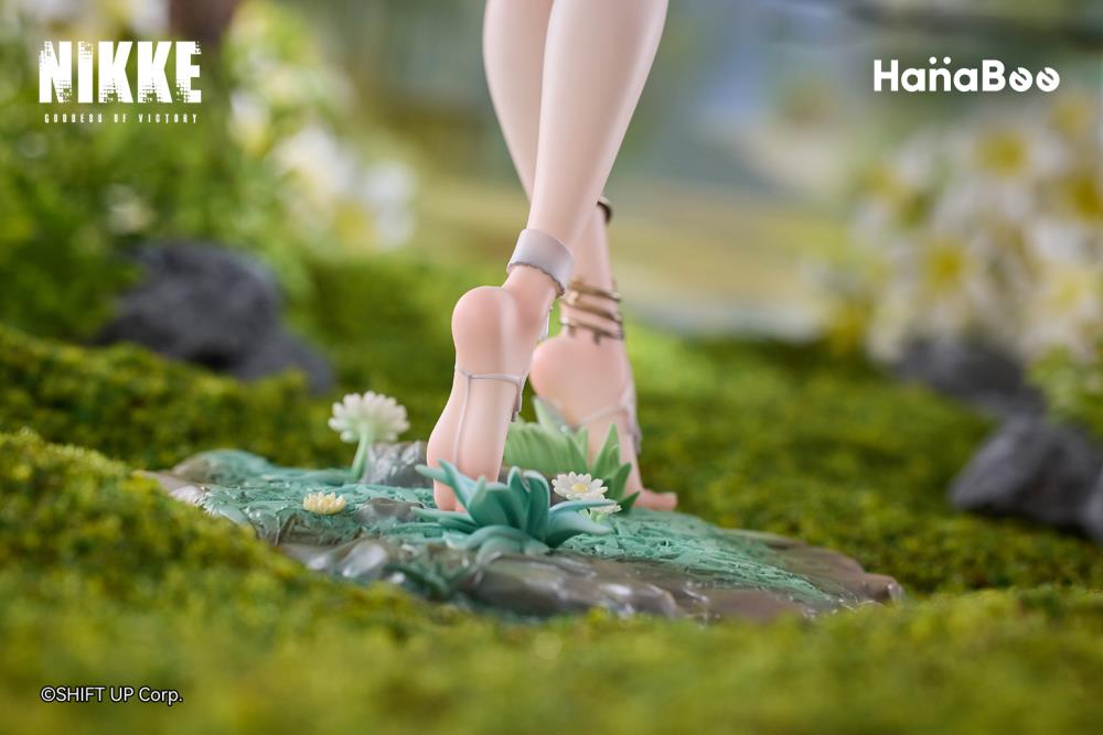 Goddess of Victory: Nikke Trina 1/6 Scale Figure