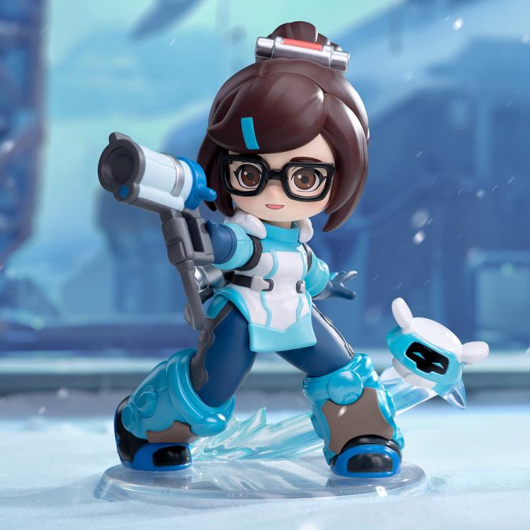 Overwatch Play of the Game Box of 10 Random Figures