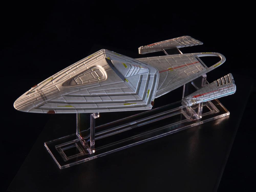 Star Trek: Voyager Starship Library Vol. 7 U.S.S. Voyager Ship
