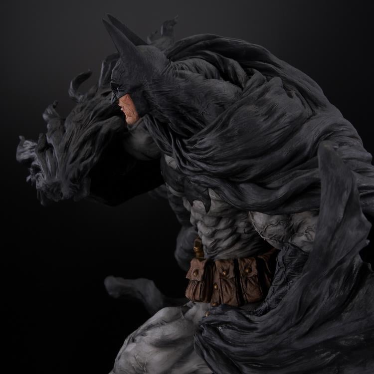 DC Sofbinal Batman (Hard Black Ver.) Gallery Image 13