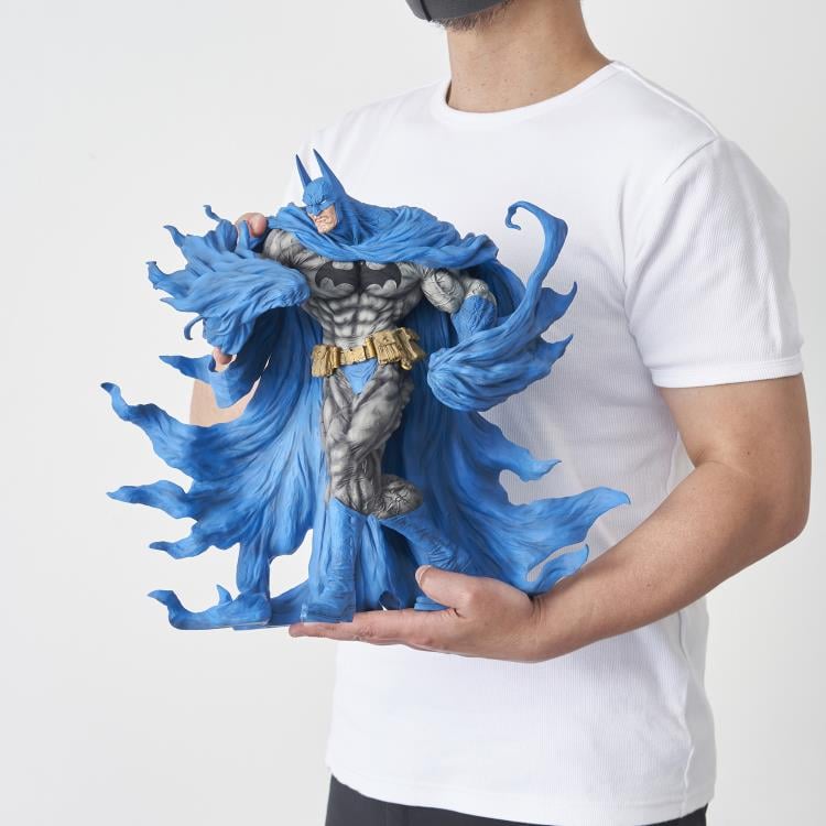 DC Sofbinal Batman (Heavy Blue Ver.) PX Previews Exclusive Gallery Image 10