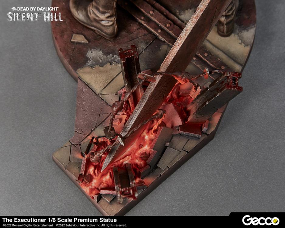 Silent Hill x Dead by Daylight Red Pyramid Thing (The Executioner) 1/6 Scale Premium Statue Gallery Image 26