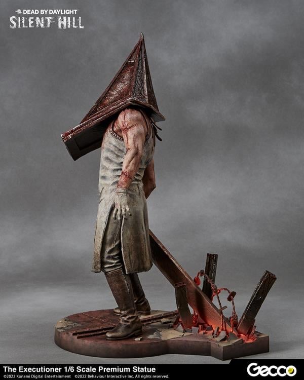 Silent Hill x Dead by Daylight Red Pyramid Thing (The Executioner) 1/6 Scale Premium Statue Gallery Image 5