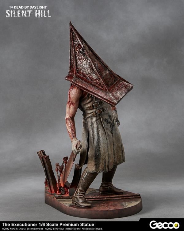 Silent Hill x Dead by Daylight Red Pyramid Thing (The Executioner) 1/6 Scale Premium Statue Gallery Image 11