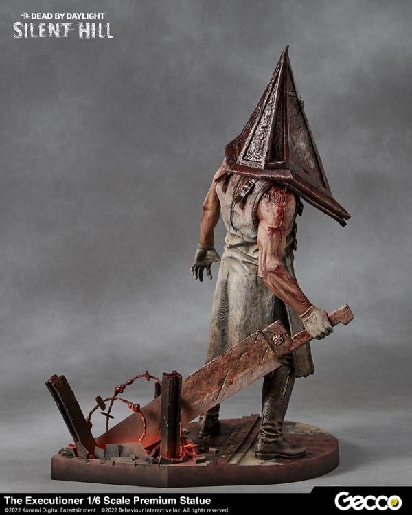 Silent Hill x Dead by Daylight Red Pyramid Thing (The Executioner) 1/6 Scale Premium Statue Gallery Image 9