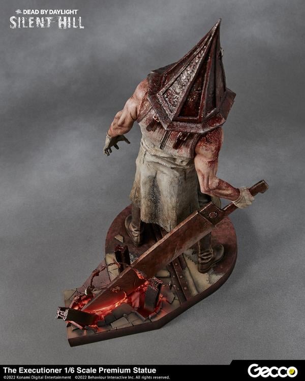 Silent Hill x Dead by Daylight Red Pyramid Thing (The Executioner) 1/6 Scale Premium Statue Gallery Image 14