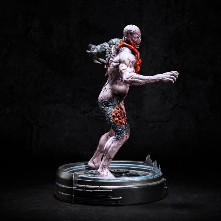 Resident Evil Tyrant T-002 Limited Edition Statue Gallery Image 7