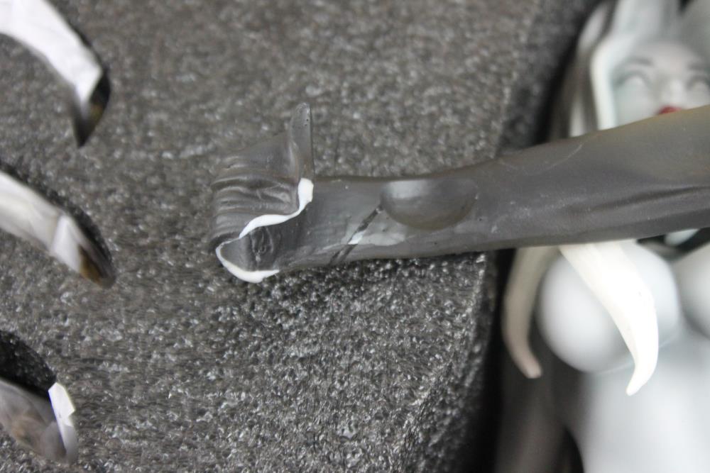 Defective Loot Box #0434 (DAMAGED - ALL SALES FINAL) Gallery Image 6