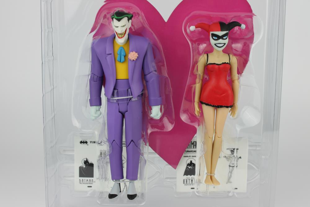 Batman The Animated Series Mad Love The Joker & Harley Quinn Two Pack With Book Gallery Image 5