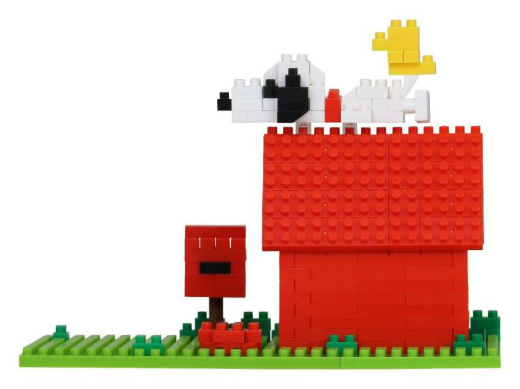 Peanuts Nanoblock Sights to See Series Snoopy House Gallery Image 3