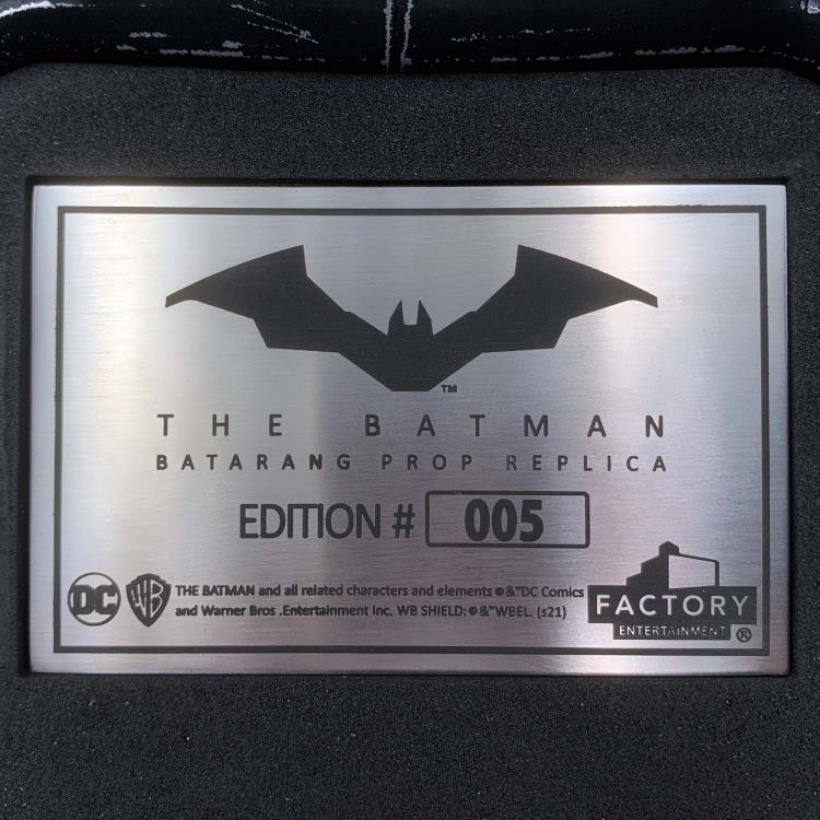 The Batman Batarang Limited Edition Prop Replica Gallery Image 9
