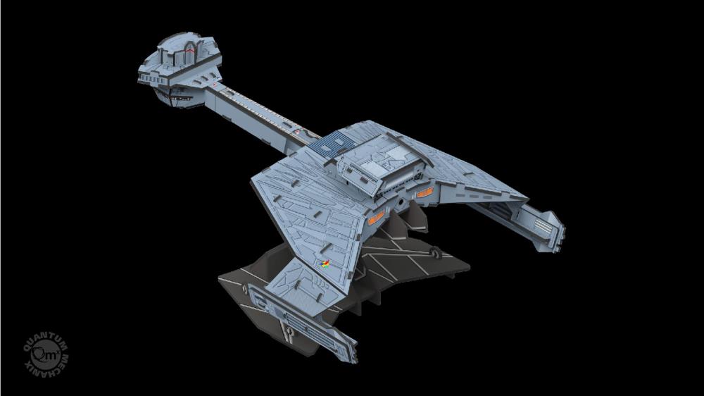 Star Trek: Original Series Qraftworks Klingon D7 Battlecruiser Model Kit Gallery Image 3