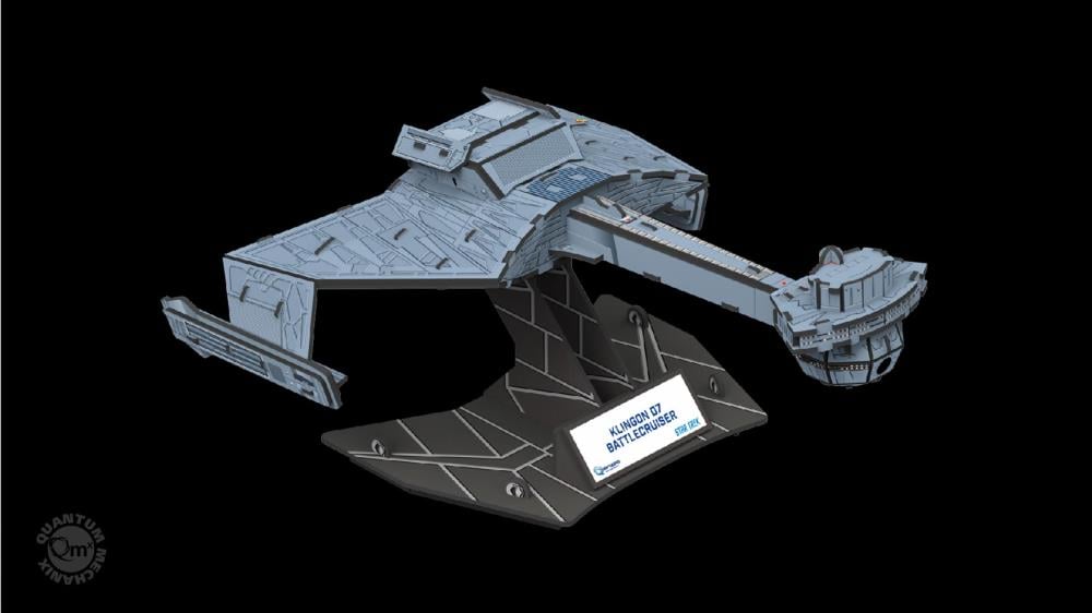 Star Trek: Original Series Qraftworks Klingon D7 Battlecruiser Model Kit Gallery Image 4