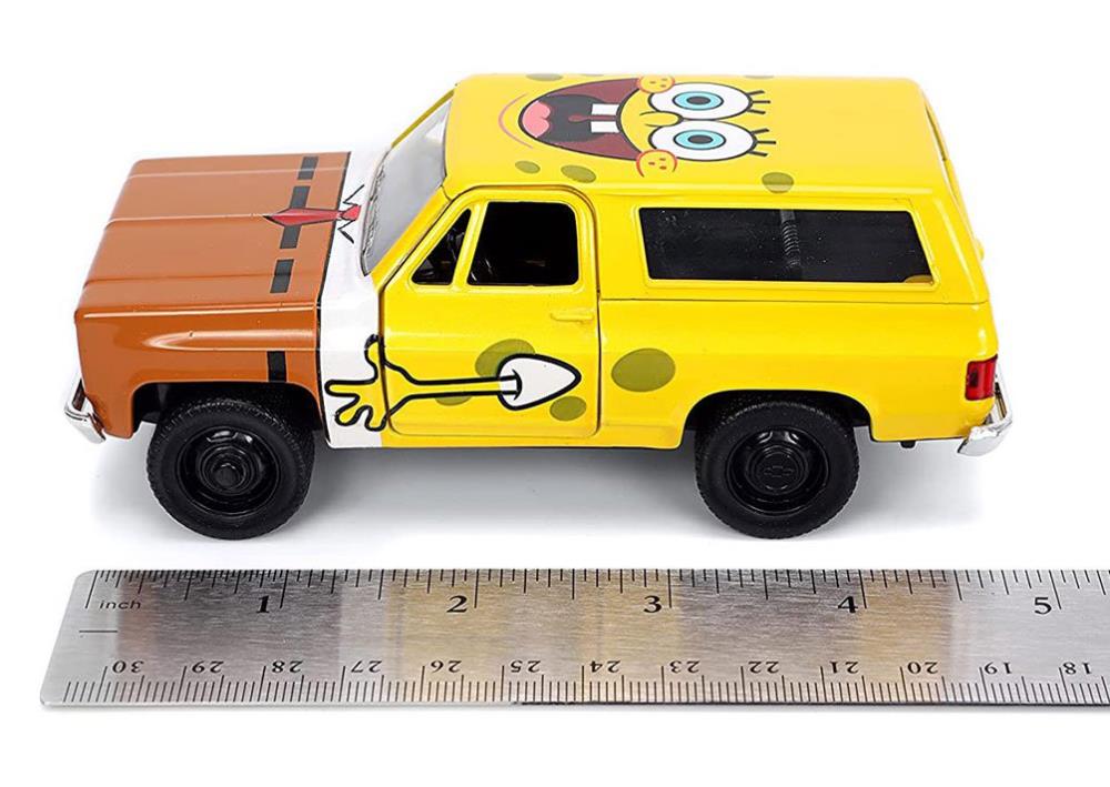 SpongeBob SquarePants Hollywood Rides Die-Cast SpongeBob & 1/32 Scale 1980 K5 Chevy Blazer Gallery Image 6