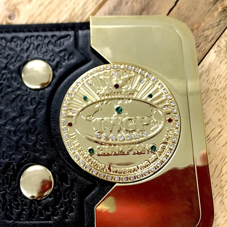 New Japan Pro-Wrestling 50th Anniversary Model 4th Generation IWGP Heavyweight Championship Replica Belt (Standard Edition) Gallery Image 6
