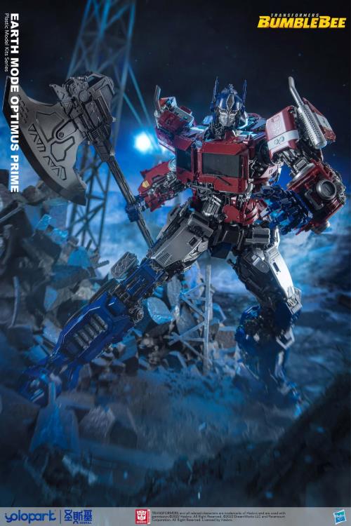 Transformers: Bumblebee Earth Mode Optimus Prime Model Kit Gallery Image 3