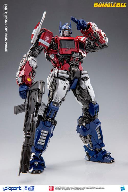 Transformers: Bumblebee Earth Mode Optimus Prime Model Kit Gallery Image 11