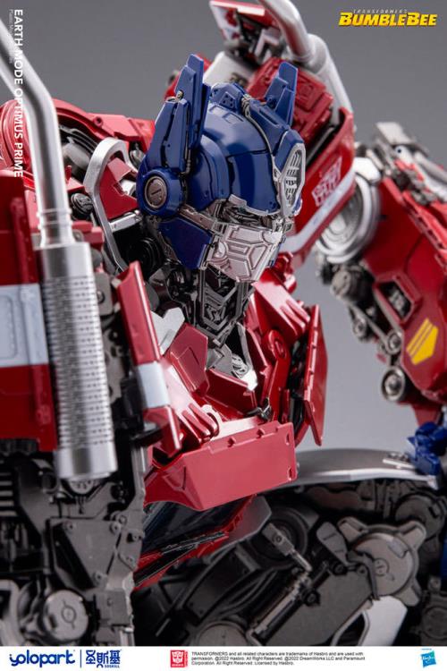 Transformers: Bumblebee Earth Mode Optimus Prime Model Kit Gallery Image 21