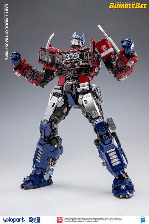 Transformers: Bumblebee Earth Mode Optimus Prime Model Kit Gallery Image 16