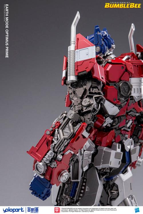Transformers: Bumblebee Earth Mode Optimus Prime Model Kit Gallery Image 25