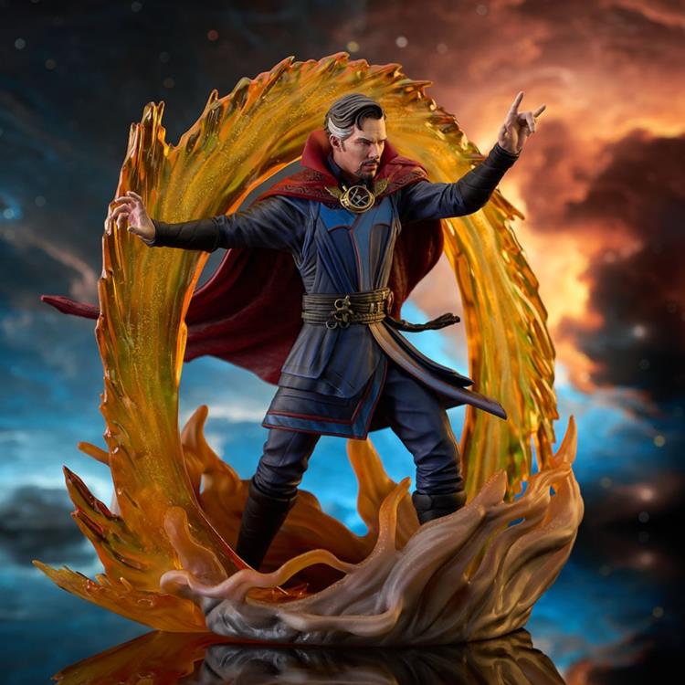 Doctor Strange in the Multiverse of Madness Gallery Doctor Strange Figure Diorama Gallery Image 4