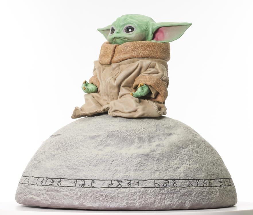 The Mandalorian Milestones Grogu on Seeing Stone 1/2 Scale Limited Edition Statue Gallery Image 16