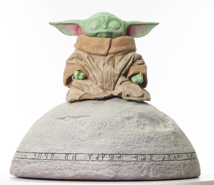 The Mandalorian Milestones Grogu on Seeing Stone 1/2 Scale Limited Edition Statue Gallery Image 14