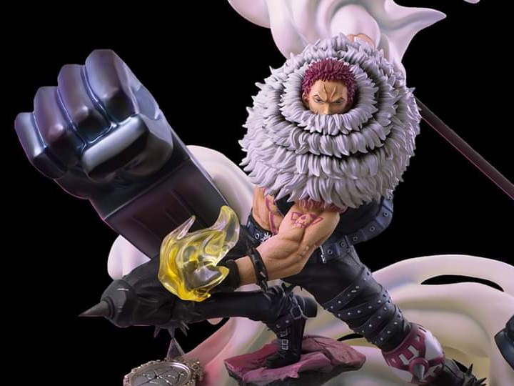 One Piece Charlotte Katakuri 1/4 Scale Statue Gallery Image 1