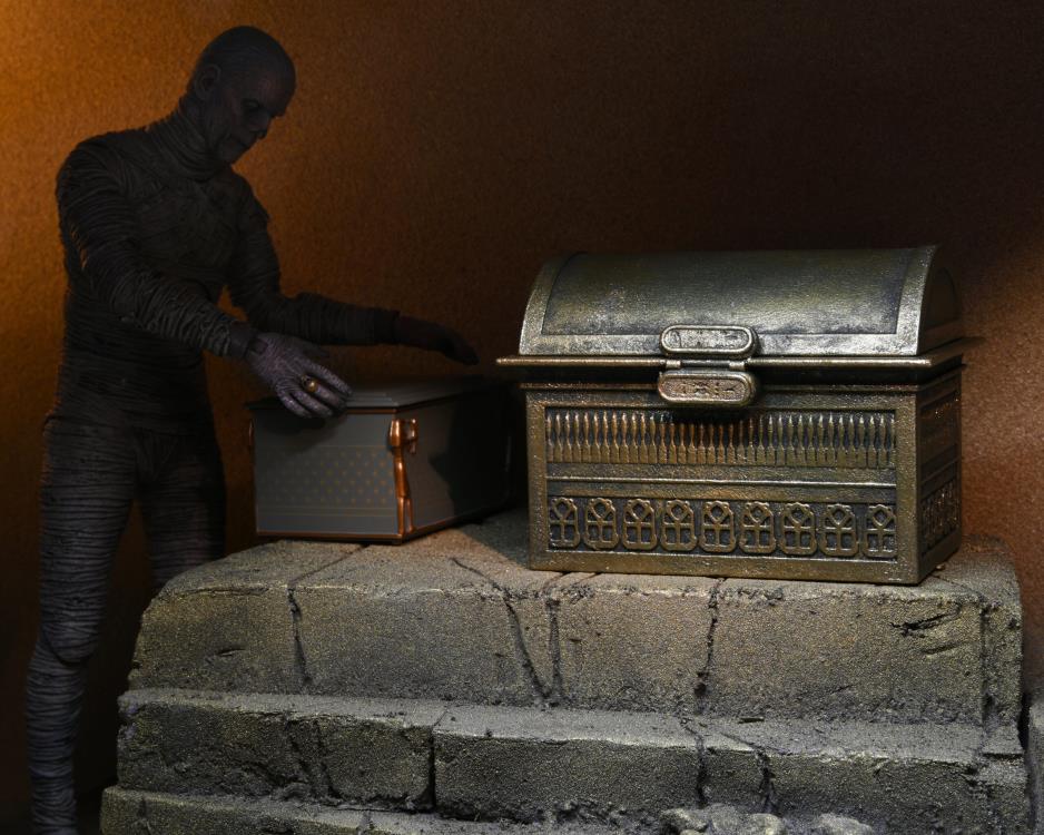 Universal Monsters The Mummy Accessory Pack Gallery Image 13