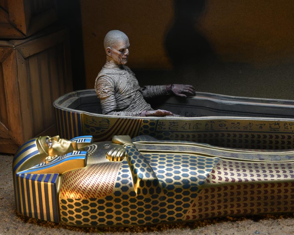Universal Monsters The Mummy Accessory Pack Gallery Image 15