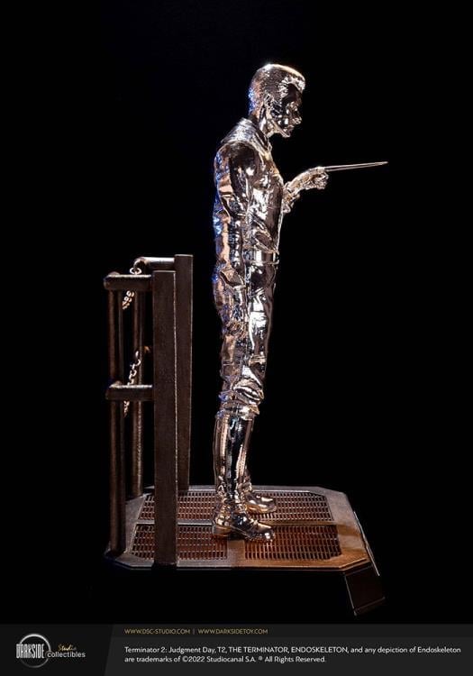Terminator 2: Judgement Day T-1000 30th Anniversary (Liquid Metal) 1/3 Scale Limited Edition Statue Gallery Image 4