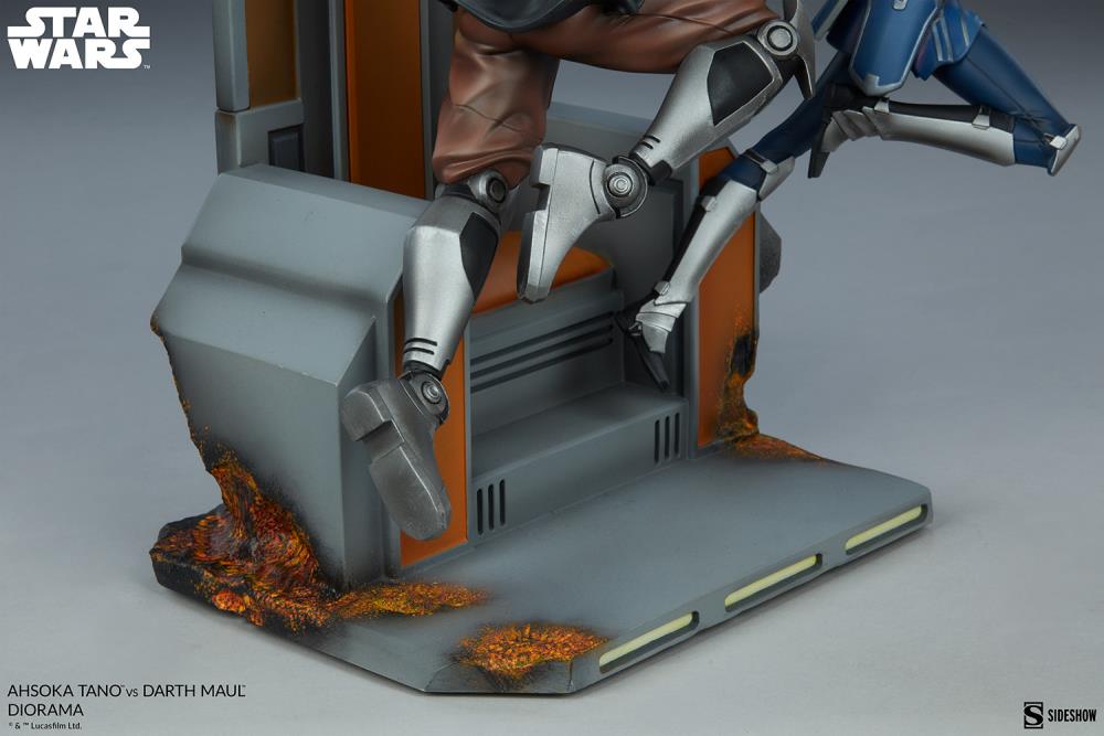 Star Wars: Clone Wars Ahsoka Tano vs Darth Maul Diorama Statue Gallery Image 20