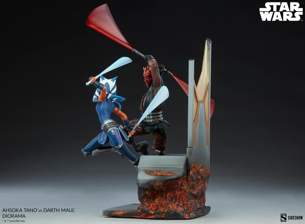 Star Wars: Clone Wars Ahsoka Tano vs Darth Maul Diorama Statue Gallery Image 11