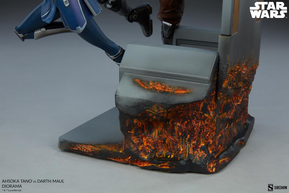 Star Wars: Clone Wars Ahsoka Tano vs Darth Maul Diorama Statue Gallery Image 19