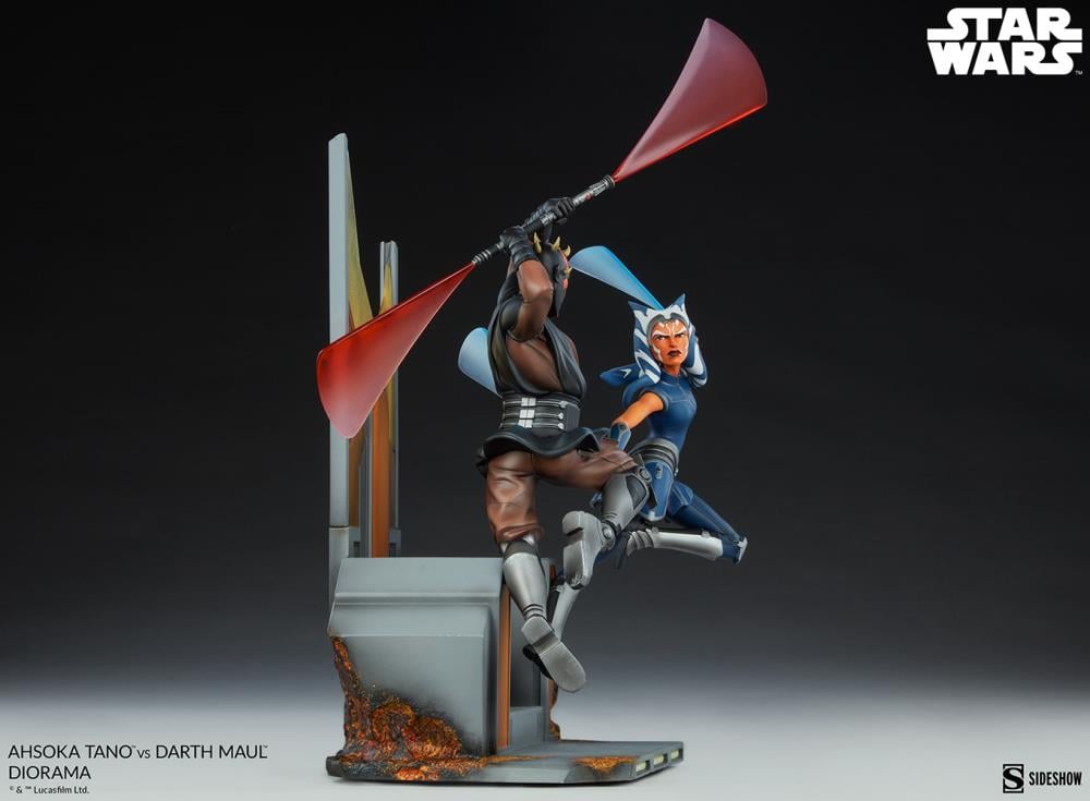 Star Wars: Clone Wars Ahsoka Tano vs Darth Maul Diorama Statue Gallery Image 9
