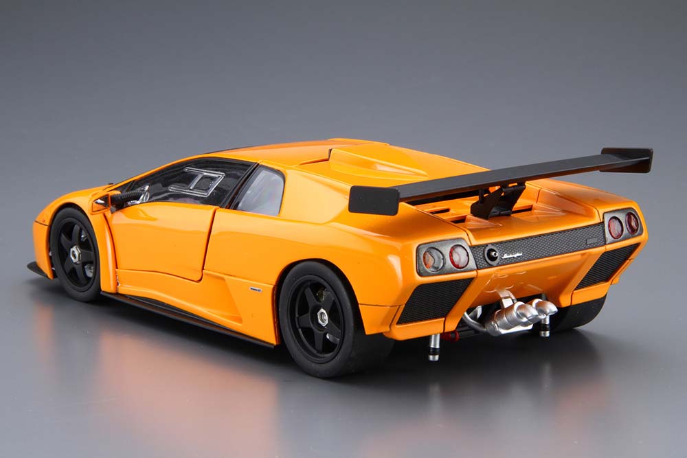 Lamborghini Diablo GTR 1999 1/24 Scale Model Kit (#20) Gallery Image 3
