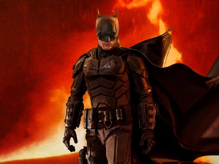 The Batman MMS638 Batman 1/6th Scale Collectible Figure