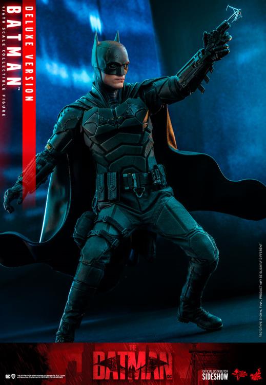 The Batman MMS639 Batman Deluxe 1/6th Scale Collectible Figure Gallery Image 17