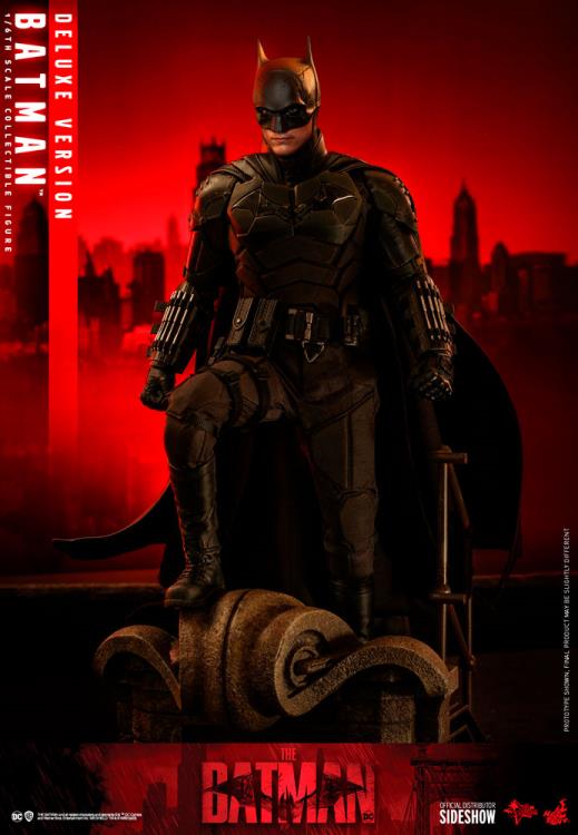 The Batman MMS639 Batman Deluxe 1/6th Scale Collectible Figure Gallery Image 9